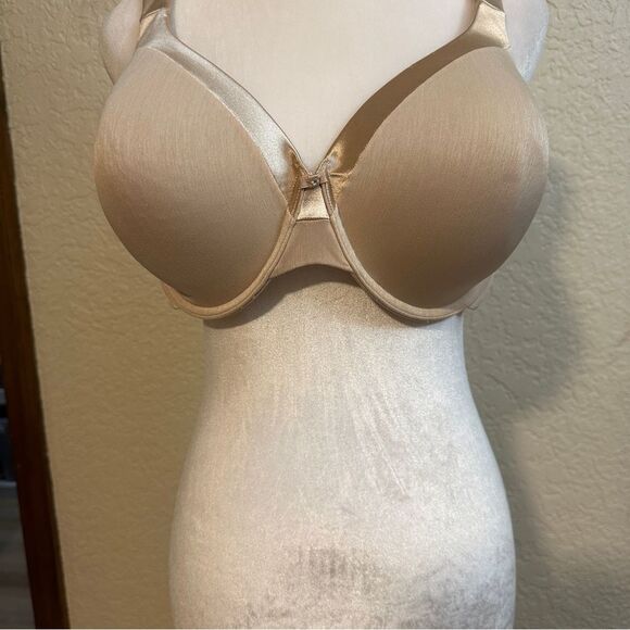 Vanity‎ Fair Lingerie® Illumination Full-Figure Bra 76338 Size 40D Rose Beige - Picture 3 of 9